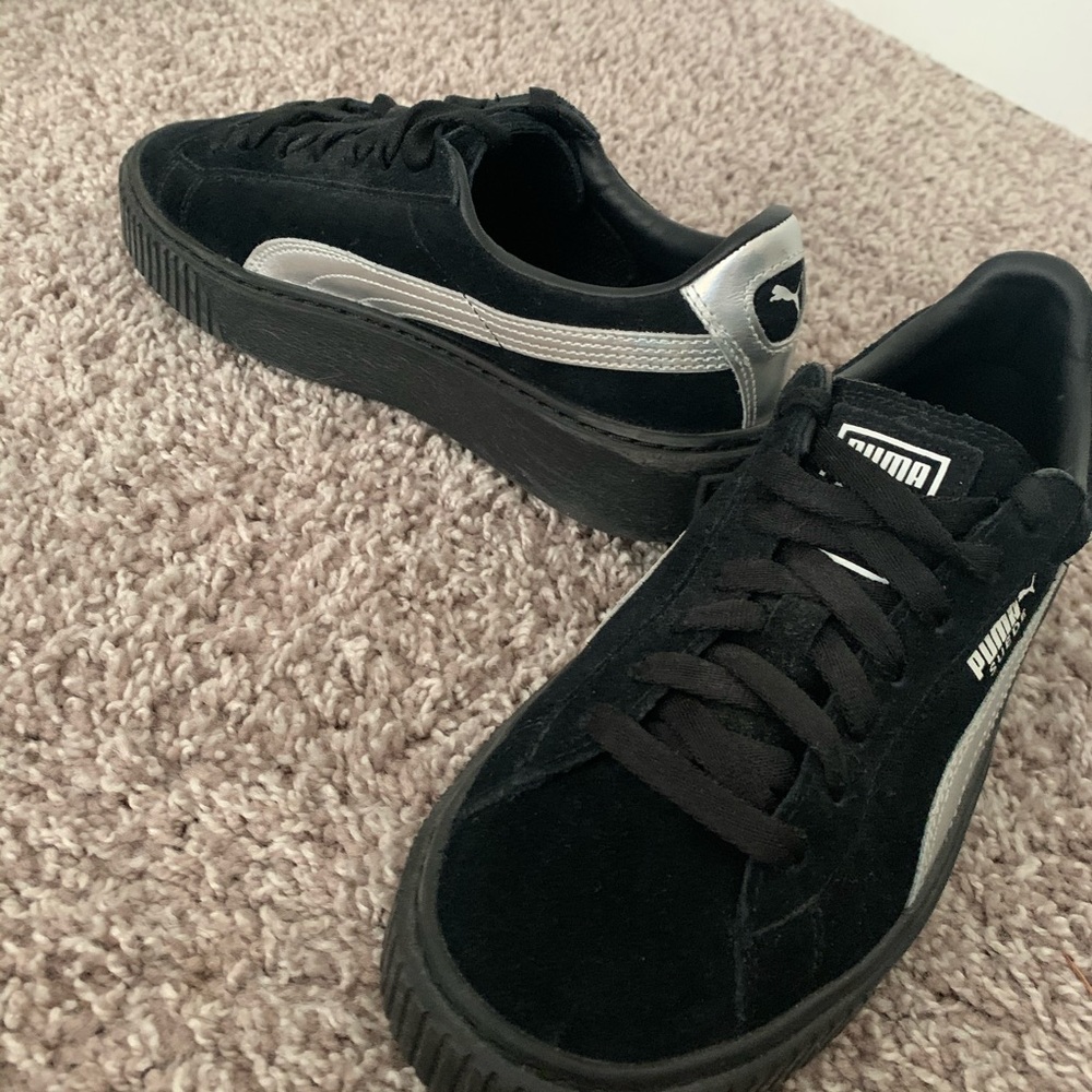 PUMA SUEDE PLATFORM EXPLOSIVE